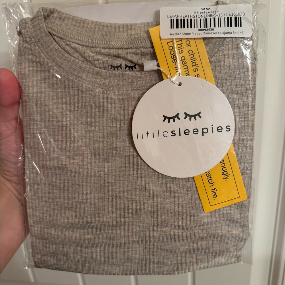 Little sleepies 4T taupe pajama set